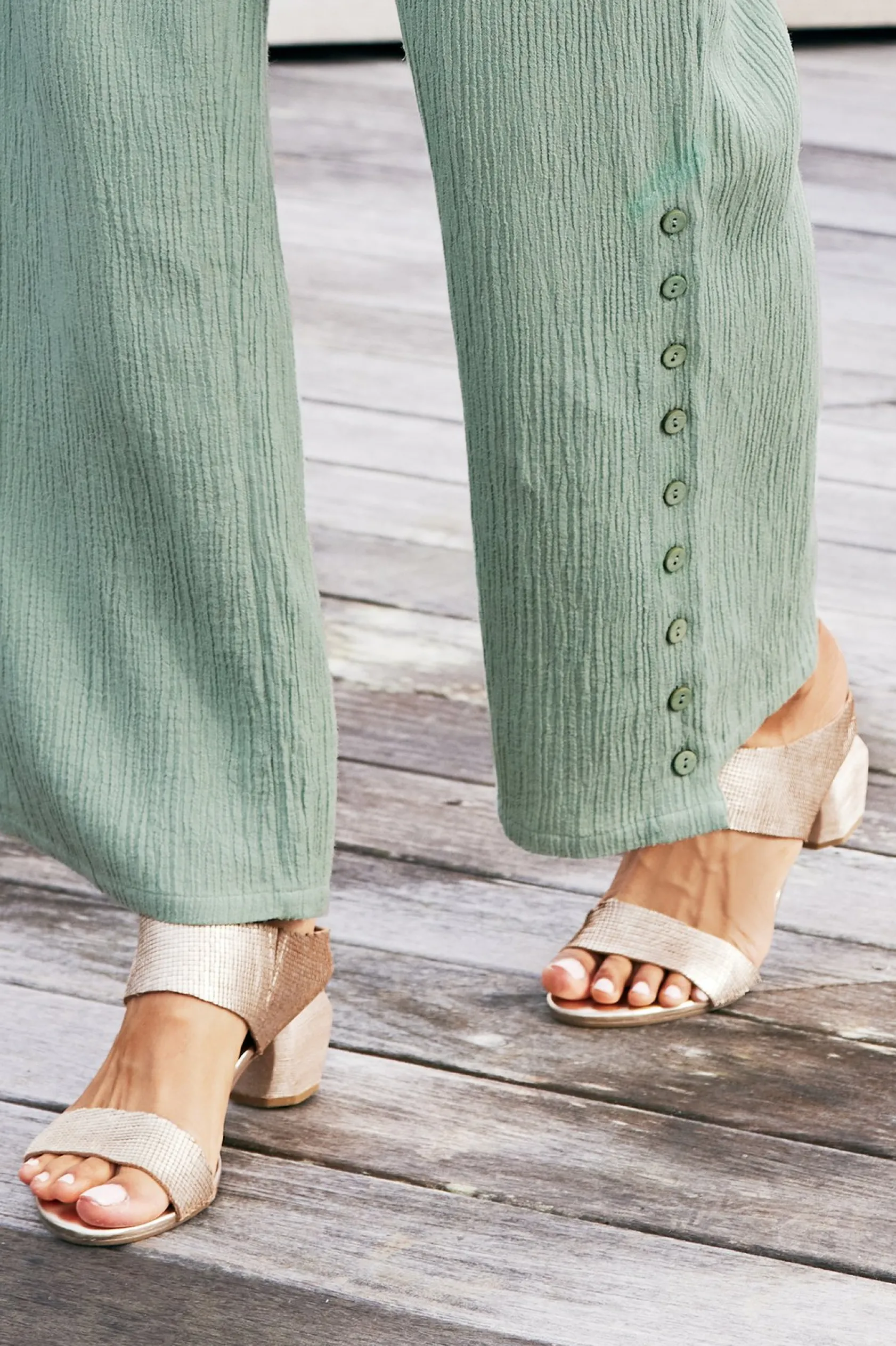 Soft Surroundings Antelope Amelia Textured Sandal
