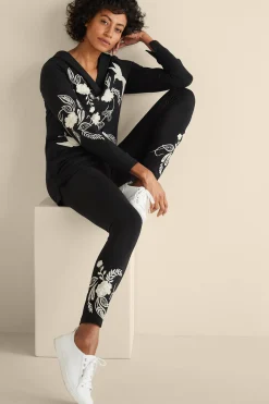 Soft Surroundings Miraflores Embroidered Legging