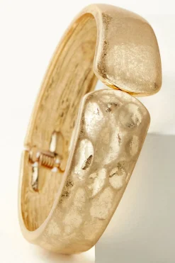 Soft Surroundings Nora Hinged Hammered Cuff